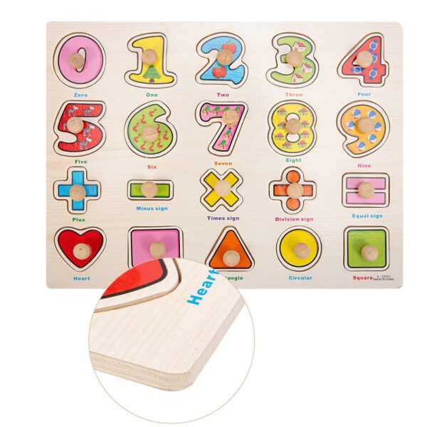 Puzzle incastru din lemn cu butoni, Cifre, forme geometrice si semne aritmetice, + 3 ani